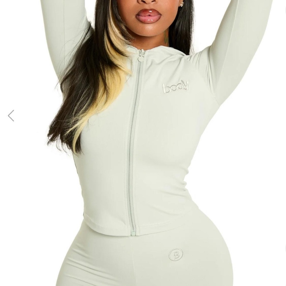 Body by Raven Tracy Slate grey Body Basics set